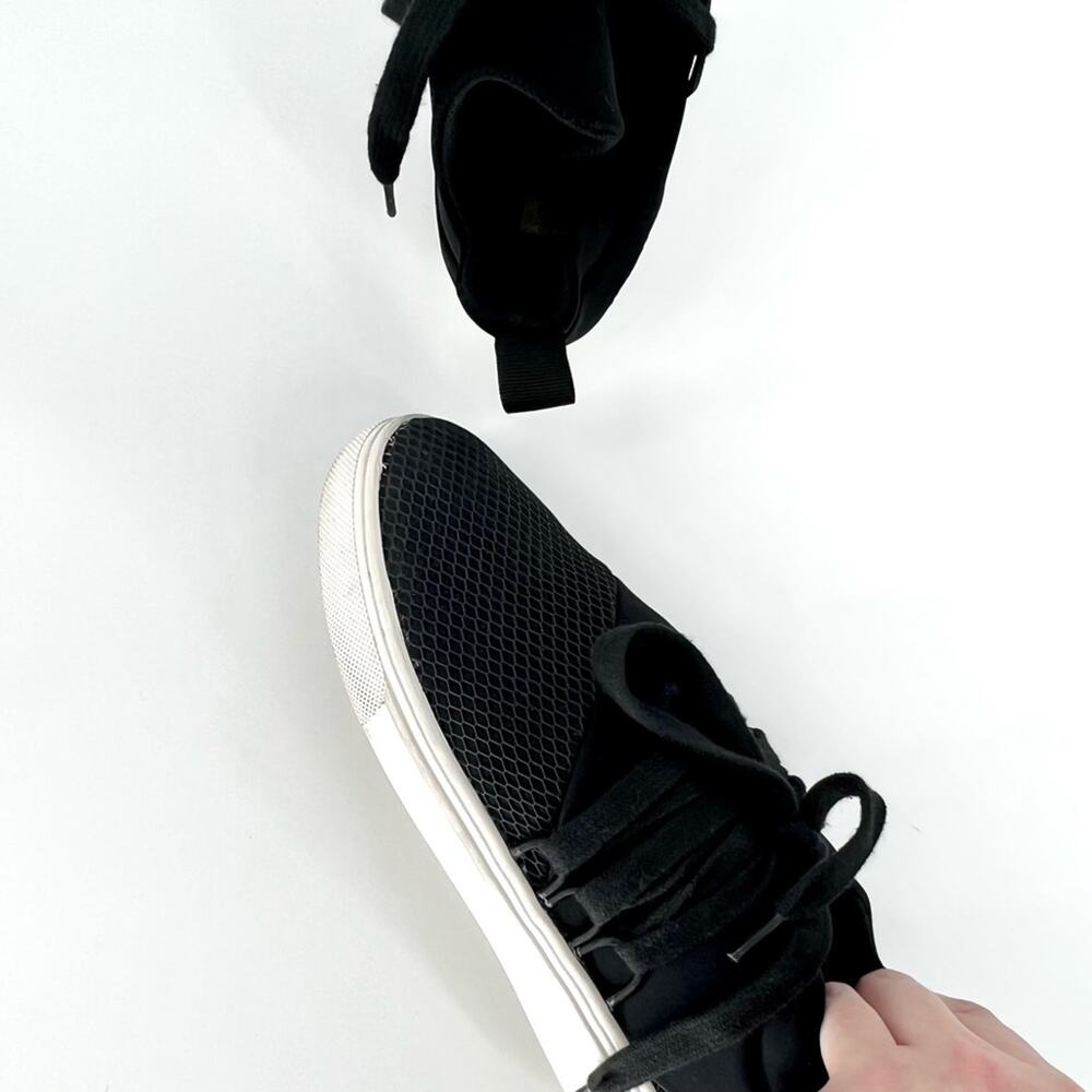 Steve Madden Lancer Pull On Sneaker with Laces Black Size 6.5 - Picture 3 of 16